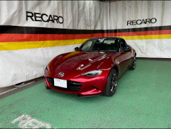 MAZDA�@���[�h�X�^�[�@ND5RC�i2022�N�j�@�Ɂ@RECARO�i���J���j�@SR-7F�@GK100�@BK/BK�@����