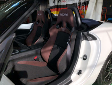 MAZDA�@���[�h�X�^�[�@ND5RC�i2022�N�j�@�Ɂ@SR-7F�@GU100H�@�u���E���@�V�[�g�q�[�^�[�t���@�~���E�@����