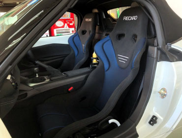 MAZDA�@���[�h�X�^�[990S�@ND5RC�i2022�N�j�@�Ɂ@RECARO�i���J���j�@RS-G�@GK�@BK/�u���[�@�V�[�g�q�[�^�[�t���@�~���E�@����