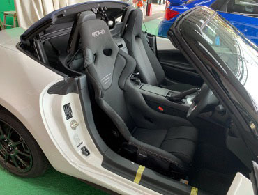 MAZDA�@���[�h�X�^�[�@ND�i2022�N�j�@�Ɂ@RECARO�i���J���j�@RS-G�@GK�@BK/BK�@�V�[�g�q�[�^�[�t���@����