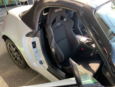 MAZDA�@���[�h�X�^�[�@ND5RC�i2015�N�j�@�Ɂ@RECARO�i���J���j�@SR-7�@GU100H�@BK�@�V�[�g�q�[�^�[�t���@���@SR-7F�@GU100H�@BK�@�V�[�g�q�[�^�[�t���@����