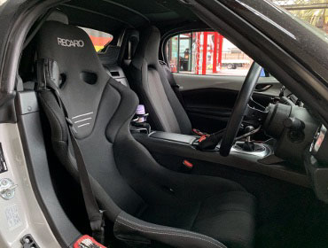 MAZDA�@���[�h�X�^�[�@ND5RC�i2015�N�j�@�Ɂ@RECARO�i���J���j�@TS-G�@GK�@BK/BK�@����