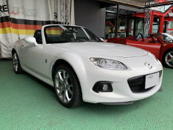 MAZDA�@���[�h�X�^�[�@NCEC�i2014�N�j�@�Ɂ@RECARO�i���J���j�@SR-7F�@GK100�@BK/BK�@�~���E�@����