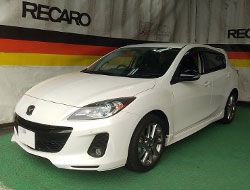 MAZDA�@�A�N�Z���@BLFFW�i2013�N�j�@�Ɂ@RECARO�i���J���j�@SR-7F�@GK100�@BK/BK�@�V�[�g�q�[�^�[�t���@�~���E�@����