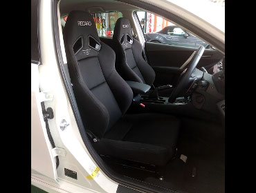 MAZDA�@�A�N�Z���@BLFFW�i2013�N�j�@�Ɂ@RECARO�i���J���j�@SR-7F�@GK100�@BK/BK�@�V�[�g�q�[�^�[�t���@�~���E�@����