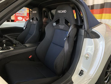 MAZDA�@���[�h�X�^�[990S�@ND5RC�@�Ɂ@RECARO�i���J���j�@SR-7�@GK100�@BK/�u���[�@���@SR-7F�@GK100�@BK/�u���[�@����