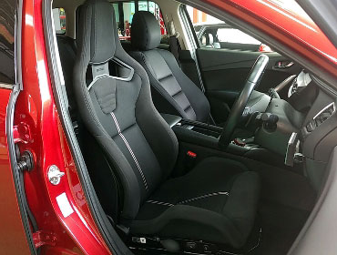 MAZDA�@�A�e���U���S���@GJ�i2017�N�j�@�Ɂ@RECARO�i���J���j�@�X�|�[�c�X�^�[ GK210H�@BK�@�E�@����