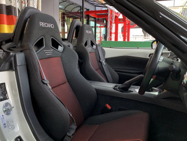 MAZDAA�@���[�h�X�^�[�@DBA-ND5RC�i2016�N�j�@�Ɂ@RECARO�i���J���j�@SR-7F�@GK100�@BK/RED�@�~���E�@����