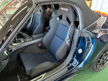 MAZDA�@���[�h�X�^�[�@ND5RC�i2022�N�j�@�Ɂ@RECARO�i���J���j�@SR-7�@GK100�@BK/�u���[�@�~���E�@����