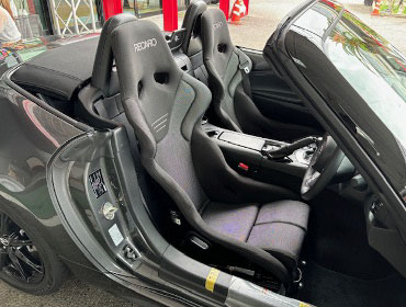 MAZDA�@���[�h�X�^�[NRA�@ND5RE�i2024�N�j�@�Ɂ@RECARO�i���J���j�@RS-G�@GK�@BK/SIL�@�V�[�g�q�[�^�[�t���@���@TS-G�@GK�@BK/SIL�@�V�[�g�q�[�^�[�t���@����