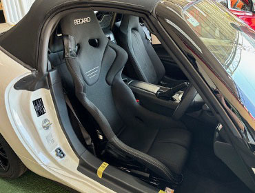 MAZDA�@���[�h�X�^�[�@ND5RC�i2024�N�j�@�Ɂ@RECARO�i���J���j�@RS-G�@GK�@BK/BK�@����