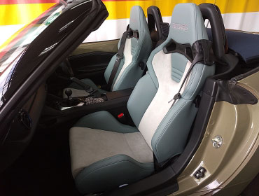 MAZDA�@���[�h�X�^�[990S�@ND5RC�i2023�N�j�@�Ɂ@RECARO�i���J���j�@SR-S�@UT100�@�T�[�W�O���C�@�~���E�@����