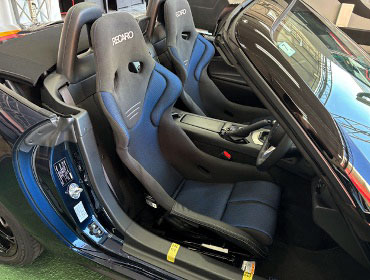 MAZDA�@���[�h�X�^�[�@ND5RE�i2024�N�j�@�Ɂ@RECARO�i���J���j�@TS-G�@GK�@BK/�u���[�@����
