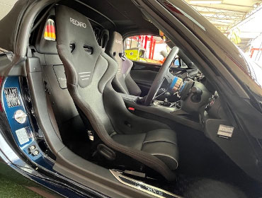 MAZDA�@���[�h�X�^�[�@DBA-ND5RC�i2023�N�j�@�Ɂ@RECARO�i���J���j�@RS-G�@GK�@BK/SIL�@���@SR-6�@GK100S�@BK/SIL�@����