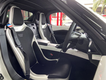 MAZDA�@���[�h�X�^�[�@ND5RC�i2023�N�j�@�Ɂ@RECARO�i���J���j�@RCS�@���V�F��/�u���b�N���b�V���@�V�[�g�q�[�^�[�t���@�~���E�@����