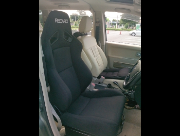 RECARO�i���J���V�[�g�j�@MITSUBISHI�@�f���J�@D5��RECARO�i���J���j�@SR-7F KK100 BK�@����