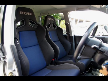 RECARO�i���J���V�[�g�j�@MITSUBISHI�@ek�X�|�[�c�@LA-H81W��RECARO�i���J���j�@SR-7F SK100�@BK/SIL�@�~2�r�@����