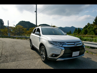 MITSUBISHI�@�A�E�g�����_�[�@GF8W��RECARO�i���J���j�V�[�g����