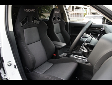 RECARO�i���J���V�[�g�j�@MITSUBISHI�@�A�E�g�����_�[�@GF8W�Ƀ��J���@SR-7F SK100 BK/SIL�@����