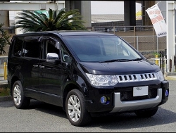 RECARO�i���J���V�[�g�j�@MITSUBISHI�@�f���JD5�Ƀ��J���@�I���\�y�hDL220HV�@����