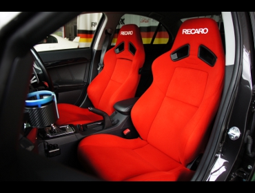 RECARO�i���J���V�[�g�j�@MITSUBISHI�@�����T�[�G�{�����[�V�����]�@CZ4A�@�Ɂ@RECARO�i���J���j�@SR-7F�@KK100�@RED�@�~2�r�@����