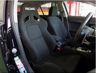 RECARO�i���J���V�[�g�j�@MITSUBISHI�@�M�������t�H���e�B�X�@�����[�A�[�g�@CY4A�@2010�N�@�Ɂ@RECARO�i���J���j�@SR-7�@KK100�@BK�@����
