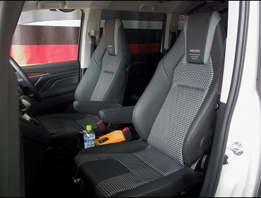 MITSUBISHI�@�f���J�@D5�@�Ɂ@RECARO�i���J���j�@LX-F�@IL110H�@BK�@A/R�@�A�[�����X�g�t���@�~���E�@����