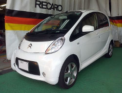 MITSUBISHI�@i�~�[�u�@HD4W�@�Ɂ@RECARO�i���J���j�@SR-7F�@GU100H�@�u���E���@�V�[�g�q�[�^�[�t���@����