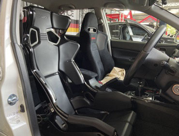 MITSUBISHI�@�����T�[�G�{�����[�V����8MR�@CT9A�i2004�N�j�@�Ɂ@RECARO�i���J���j�@PRO RACER RMS�@2700G�@����