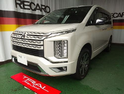 MITSUBISHI�@�f���JD5�@�Ɂ@RECARO�i���J���j�@�I���\�y�hAN220HV�@BK�@����