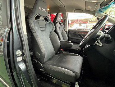 MITSUBISHI�@�f���JD5�i2022�N�j�@�Ɂ@RECARO�i���J���j�@SR-C�@UT100H�@A/R�@BK�@�V�[�g�q�[�^�[�t���@�A�[�����X�g�t���@�~���E�@����