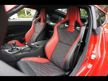 ���J���@�N���X�X�|�[�c�X�^�[�@���~�e�b�h�G�f�B�V�����@RED