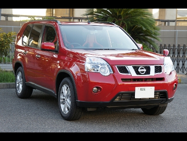 NISSAN�@�G�N�X�g���C���@DNT31