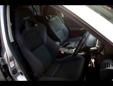 RECARO�i���J���V�[�g�j�@NISSAN�@�X�J�C���C���@PV35��RECARO�i���J���j�@SR-7F Lassic BK/RD�@����