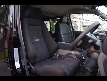 RECARO�i���J���V�[�g�j�@NISSAN�@�L�����o��NV350��RECARO�i���J���j�@�G���S���hE�@BK�@����