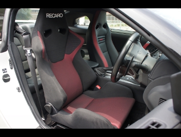 RECARO�i���J���V�[�g�j�@NISSAN�@GT-R�@R35��RECARO�i���J���j�@SR-6 SK100S BK/RED�@�q�[�^�[�t���@����
