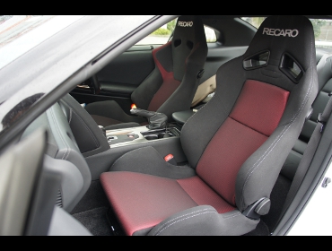 RECARO�i���J���V�[�g�j�@NISSAN�@GT-R�@R35��RECARO�i���J���j�@SR-6 SK100S BK/RED�@�q�[�^�[�t���@���@SR-7 SK100 RED�@����