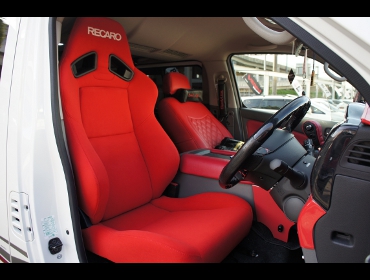 RECARO�i���J���V�[�g�j�@NISSAN�@�L�����o���@NV350��RECARO�i���J���j�@SR-7F KK100 RED�@����