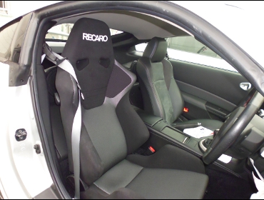 RECARO�i���J���V�[�g�j�@NISSAN�@�t�F�A���f�BZ�@Z33��RECARO�i���J���j�@SR-6 SK100S BK/SIL�@����