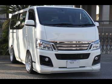 NISSAN�@�L�����o���@NV350��RECARO�i���J���j�V�[�g����