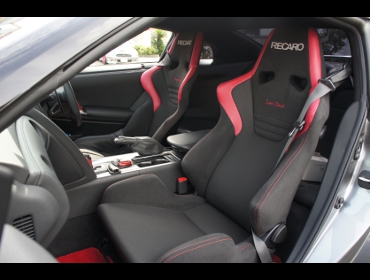 RECARO�i���J���V�[�g�j�@NISSAN�@GT-R�@R35�Ƀ��J���@����@RS-G �X�[�p�[�V���^���NNU�@���@����@SR-6 �X�[�p�[�V���^���NNU�@����