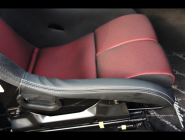 RECARO�i���J���V�[�g�j�@NISSAN�@�V���r�A�@S15�Ɂ@RS-G SK2 RED�@����