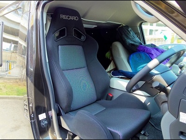 RECARO�i���J���V�[�g�j�@NISSAN�@�L�����o���@NV350�i�L�����s���O�d�l�j�Ƀ��J���@SR-7�@SK100�@BK/SIL�@����