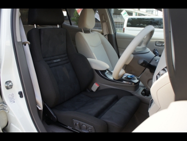 RECARO�i���J���V�[�g�j�@NISSAN�@���[�t�@ZE0�Ƀ��J���@�I���\�y�hAN220HV�@BK�@����