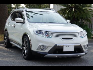 NISSAN�@�G�N�X�g���C���@T32��RECARO�i���J���j�V�[�g����