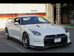 RECARO�i���J���V�[�g�j�@NISSAN�@GT-R�@R35�Ƀ��J���@SR-6�@GK100S�@BK/RED�@����