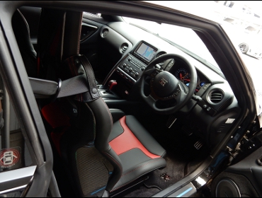RECARO�i���J���V�[�g�j�@NISSAN�@GT-R�@R35�Ƀ��J���@�X�|�[�c�X�^�[�@���~�e�b�h�G�f�B�V�����@BK/RED�@�J�[�{���o�b�N�V�F���d�l�@�~2�r�@����