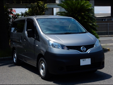 NISSAN�@NV200�@�o�l�b�g��RECARO�i���J���j�V�[�g����