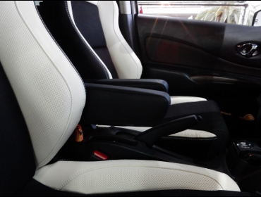 NISSAN�@NOTE�@e-power E12�@�Ɂ@RECARO�i���J���j�@SR-7F�@Lassic�@���@A/R�@�A�[�����X�g�t���@�~2�r�@����