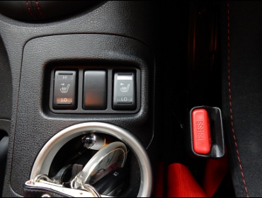 RECARO�i���J���V�[�g�j�@NISSAN�@�t�F�A���f�BZ�@Z34�@�Ɂ@���J���@RS-G GK�@BK/RED�@�V�[�g�q�[�^�[�t���@����